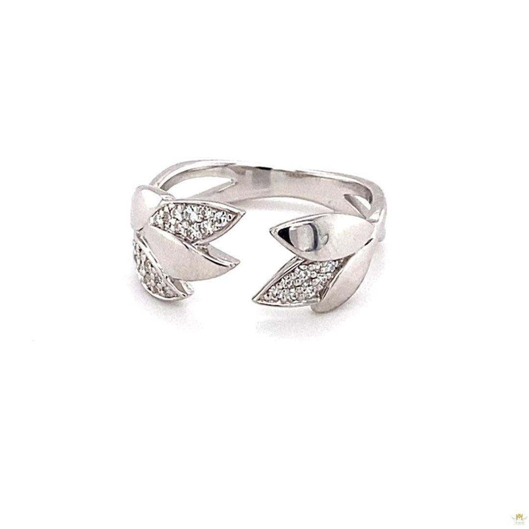 0.20 CTW   Round Near-Colorless Moissanite Floral Band in Sterling Silver